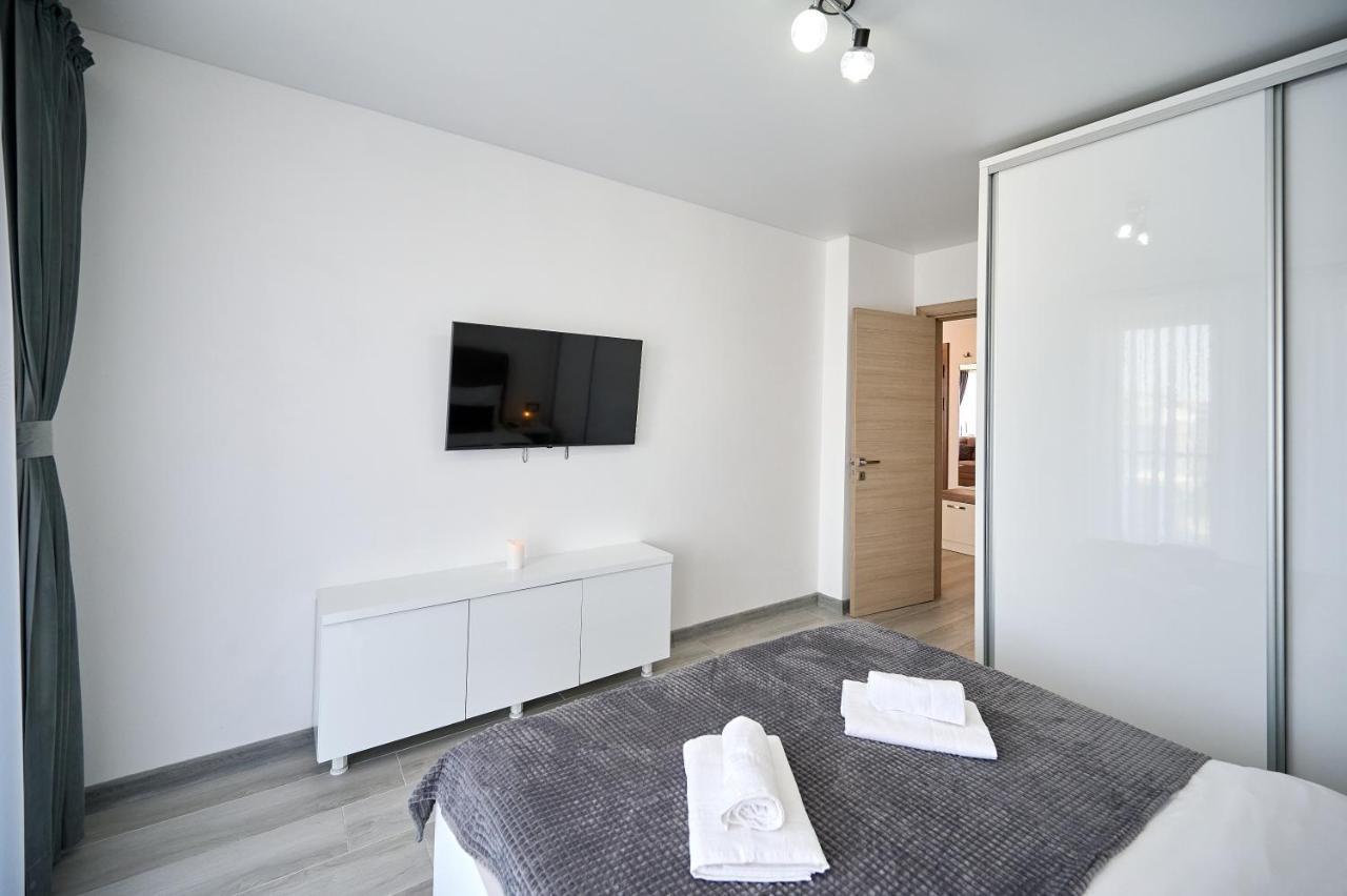 Palmas - Pool By N10 Apartment Navodari Exterior photo